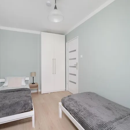 Bukowska Elegancki Z 1 Sypialnia I Biurkiem By Renters * Poznań