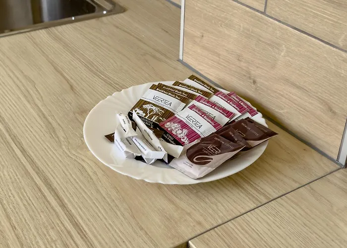 Bukowska Elegancki Z 1 Sypialnia I Biurkiem By Renters شقة *