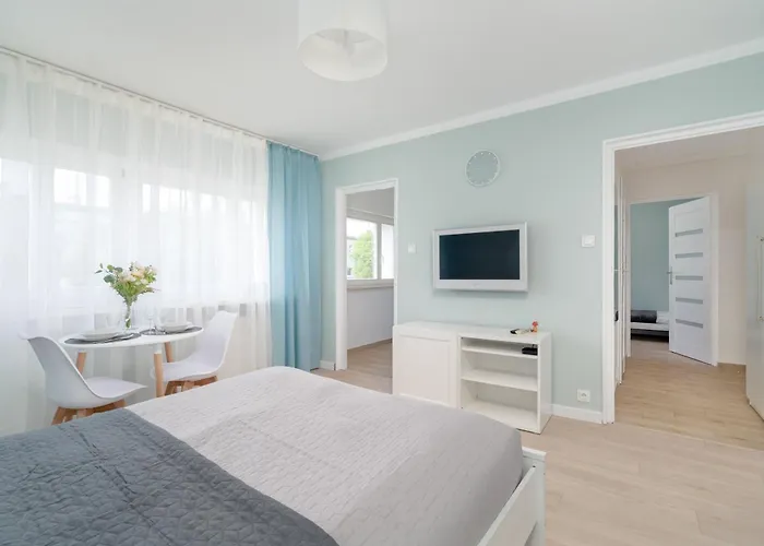 Bukowska Elegancki Z 1 Sypialnia I Biurkiem By Renters