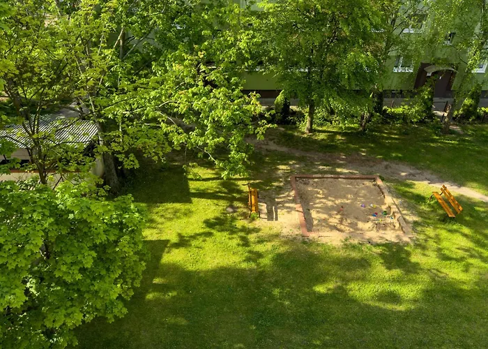 Bukowska Elegancki Z 1 Sypialnia I Biurkiem By Renters شقة *